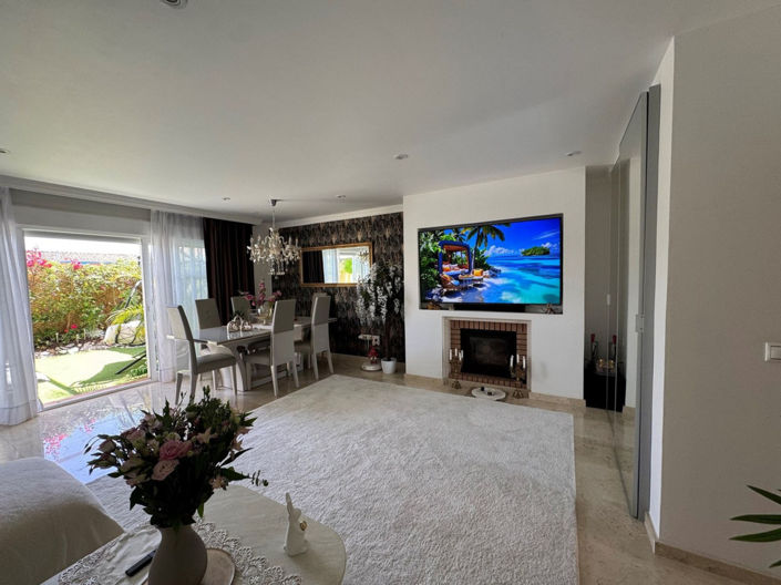 Image No.4-4 Bed Property for sale