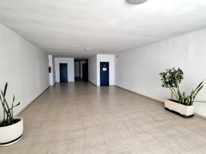 Image No.27-3 Bed Apartment for sale