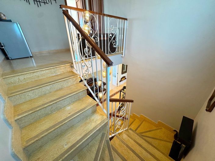 Image No.17-5 Bed Villa for sale