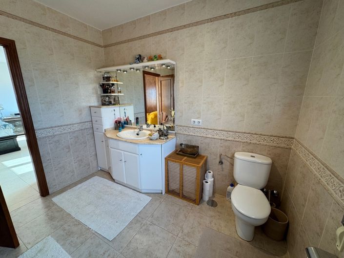 Image No.21-5 Bed Villa for sale