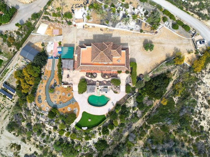 Image No.30-5 Bed Villa for sale