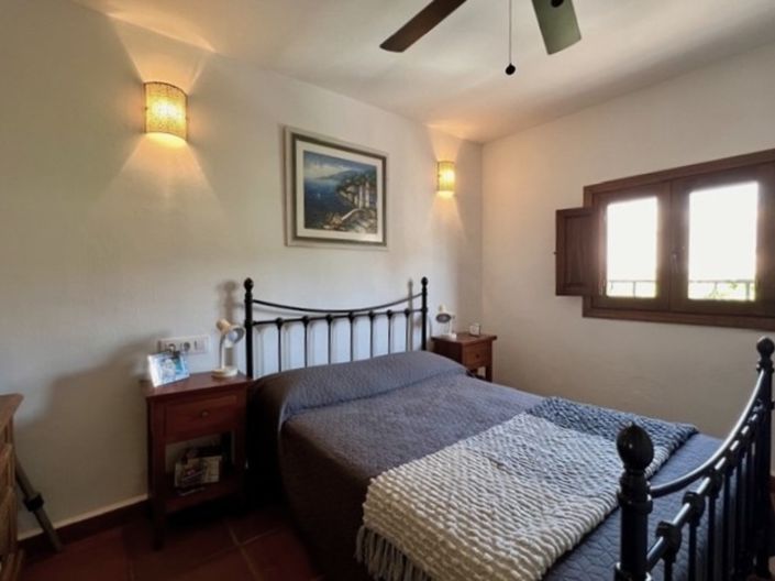 Image No.17-5 Bed Villa for sale