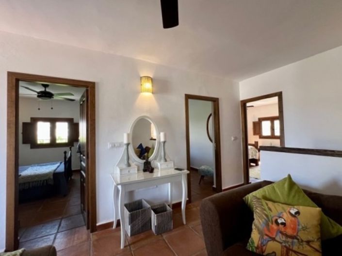 Image No.18-5 Bed Villa for sale