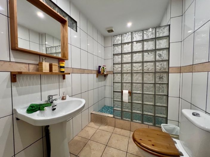 Image No.29-5 Bed Villa for sale