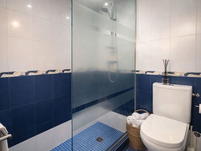 Image No.20-2 Bed Apartment for sale