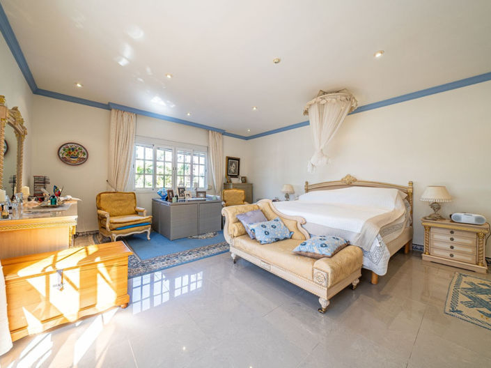 Image No.23-5 Bed Villa for sale