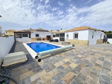24218-villa-for-sale-in-arboleas-936548-xml
