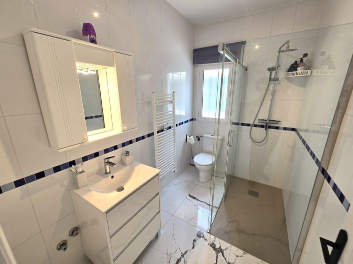 Image No.16-4 Bed Villa for sale