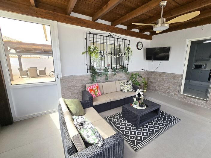 Image No.3-4 Bed Villa for sale