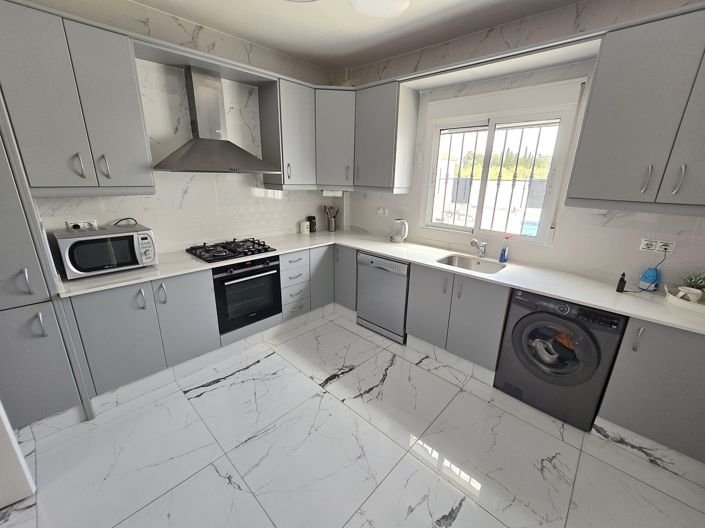 Image No.4-4 Bed Villa for sale