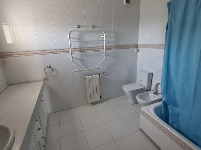 Image No.15-4 Bed Villa for sale