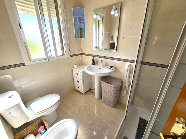 Image No.17-3 Bed Villa for sale