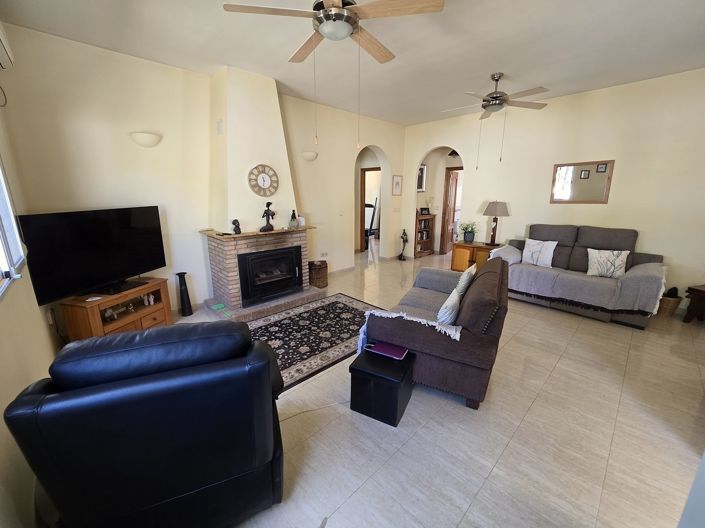 Image No.6-3 Bed Villa for sale