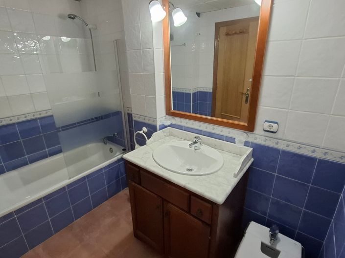 Image No.20-2 Bed Apartment for sale