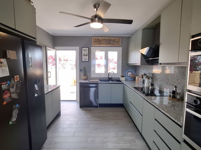 Image No.18-3 Bed Villa for sale