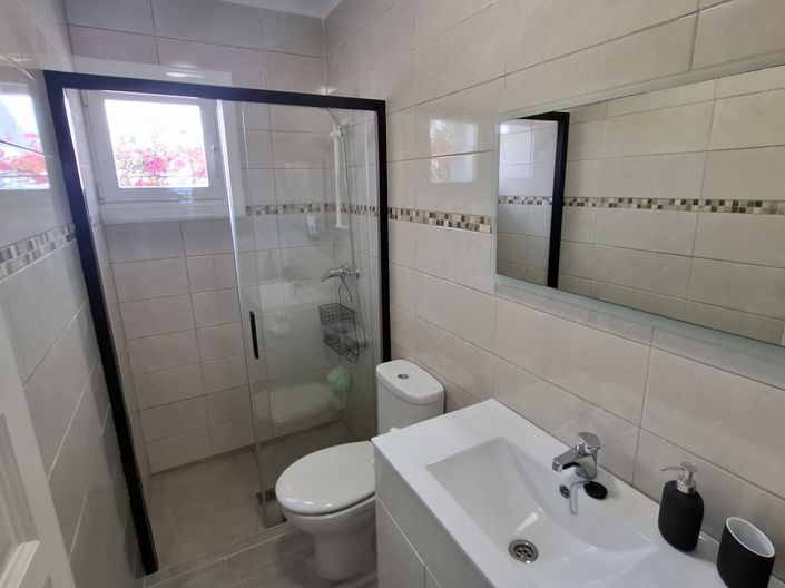 Image No.20-3 Bed Villa for sale