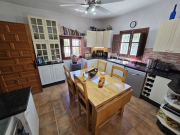 24200-cortijo-finca-for-sale-in-seron-936510-