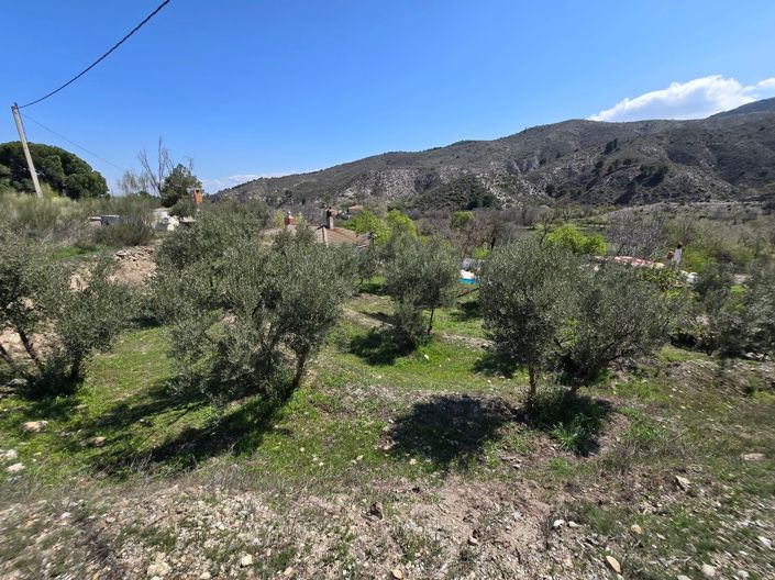 Image No.31-6 Bed Property for sale