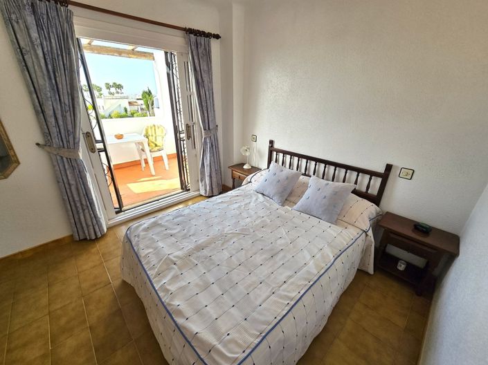 Image No.21-3 Bed Property for sale