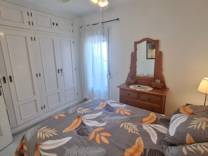 Image No.19-2 Bed Property for sale