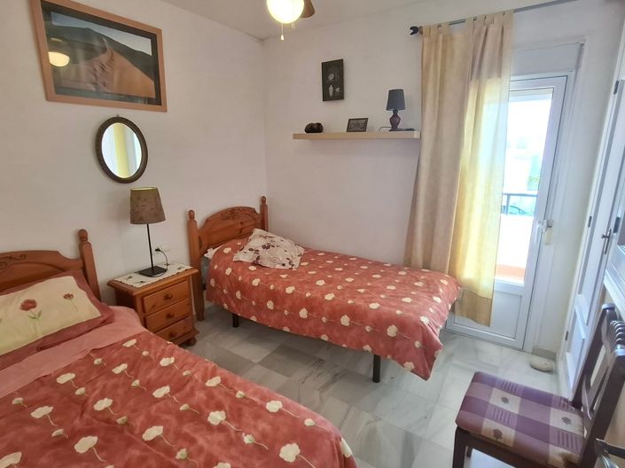 Image No.21-2 Bed Property for sale