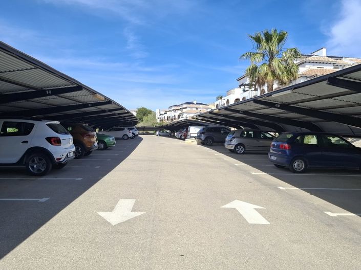 Image No.28-2 Bed Apartment for sale