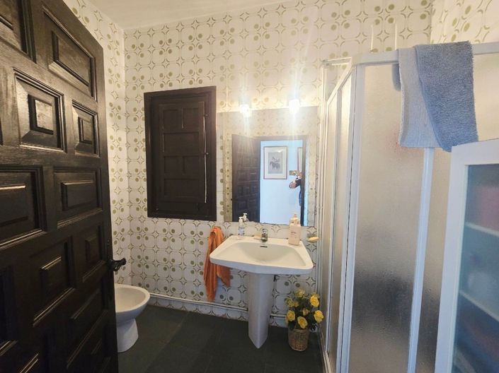 Image No.11-4 Bed Villa for sale