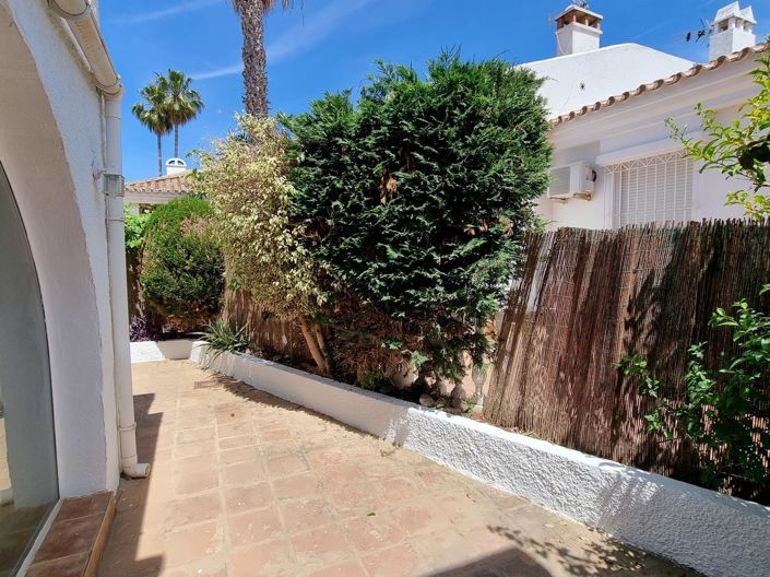 Image No.14-2 Bed Property for sale