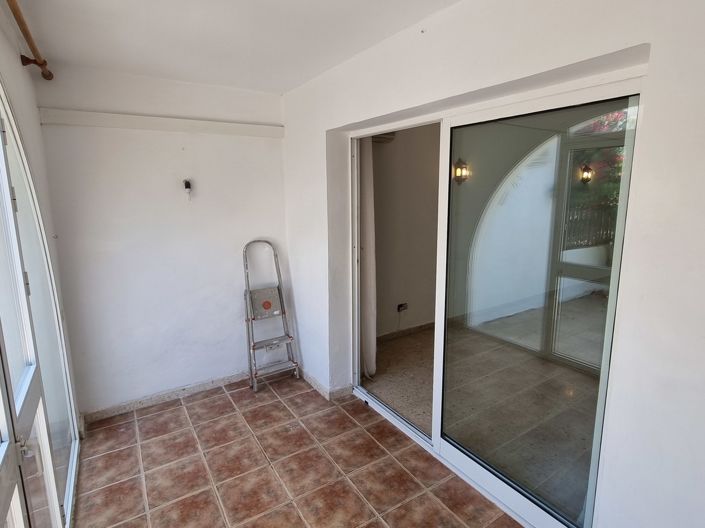 Image No.15-2 Bed Property for sale
