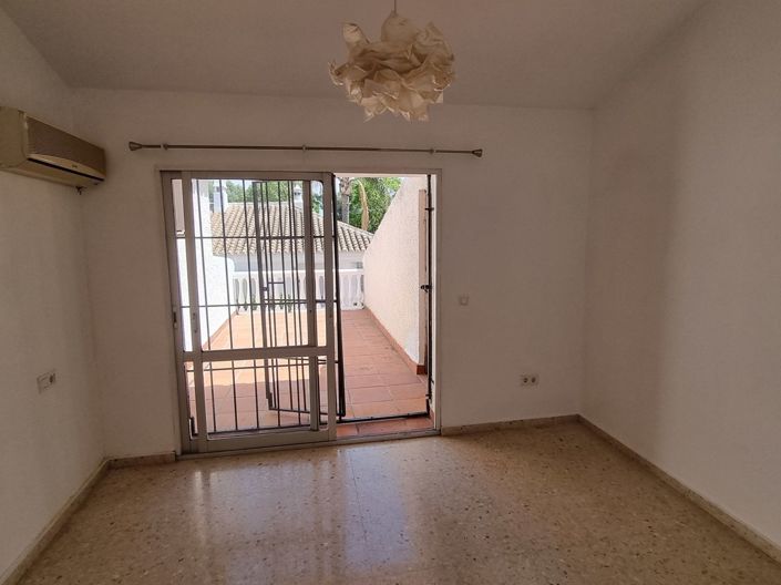 Image No.16-2 Bed Property for sale