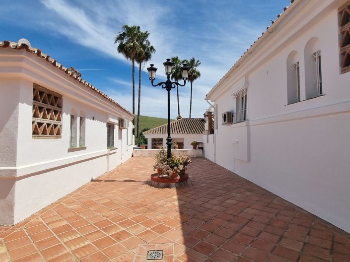Image No.24-2 Bed Property for sale