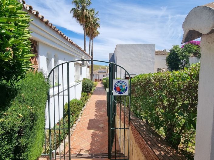 Image No.26-2 Bed Property for sale