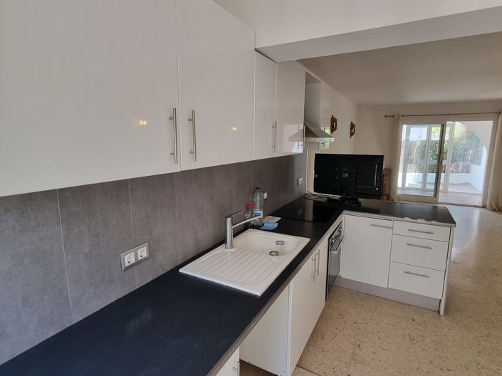 Image No.6-2 Bed Property for sale