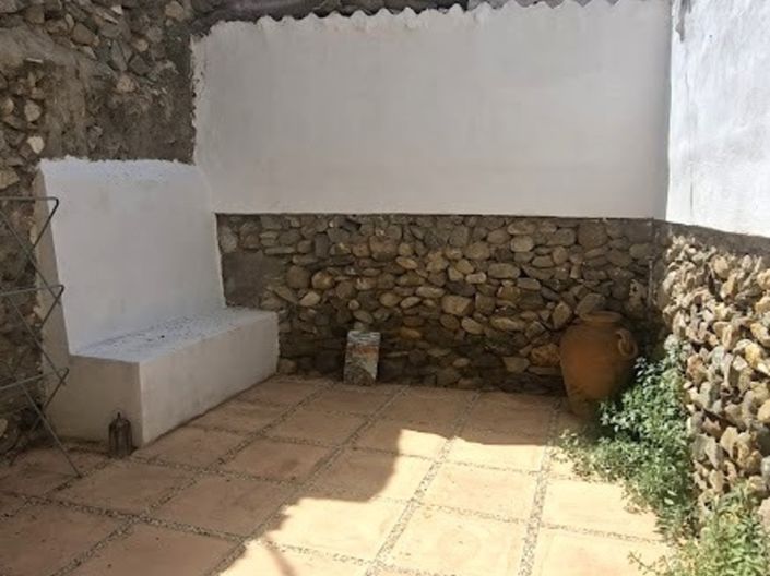 Image No.20-4 Bed Property for sale