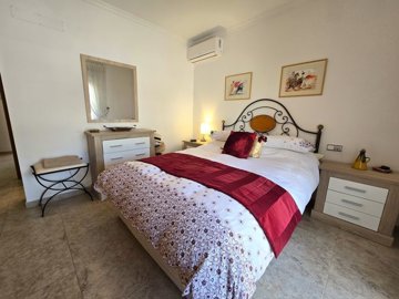 24438-villa-for-sale-in-arboleas-978460-xml