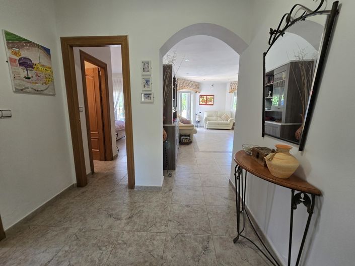 Image No.17-3 Bed Villa for sale