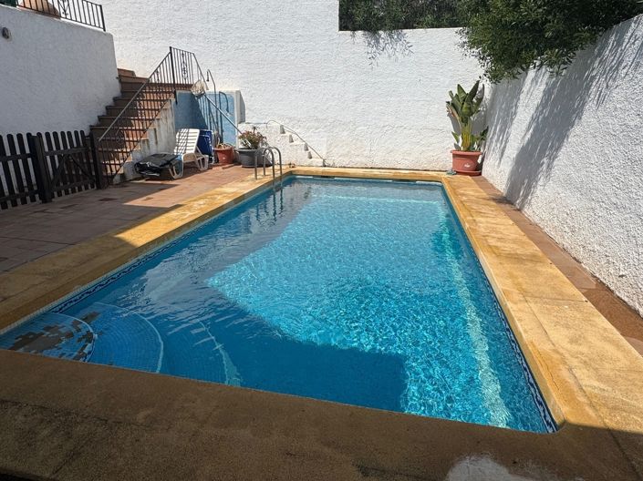 Image No.3-4 Bed Villa for sale