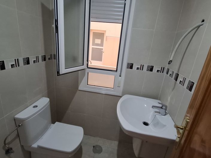 Image No.16-3 Bed Apartment for sale
