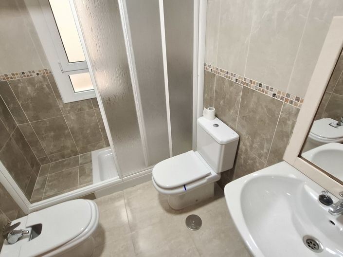 Image No.17-3 Bed Apartment for sale