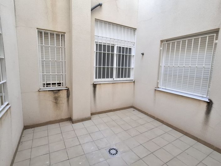 Image No.28-3 Bed Apartment for sale