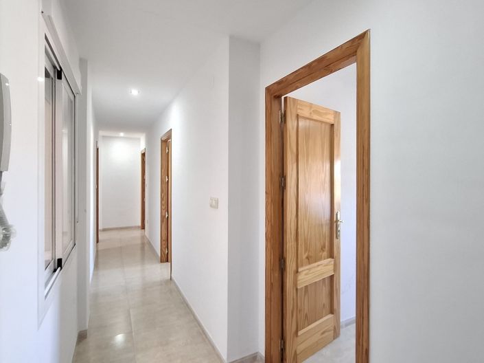 Image No.6-3 Bed Apartment for sale