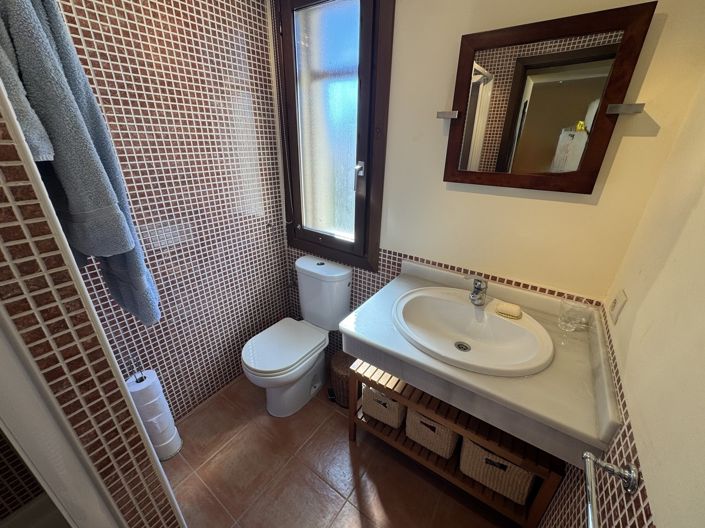 Image No.16-2 Bed Apartment for sale