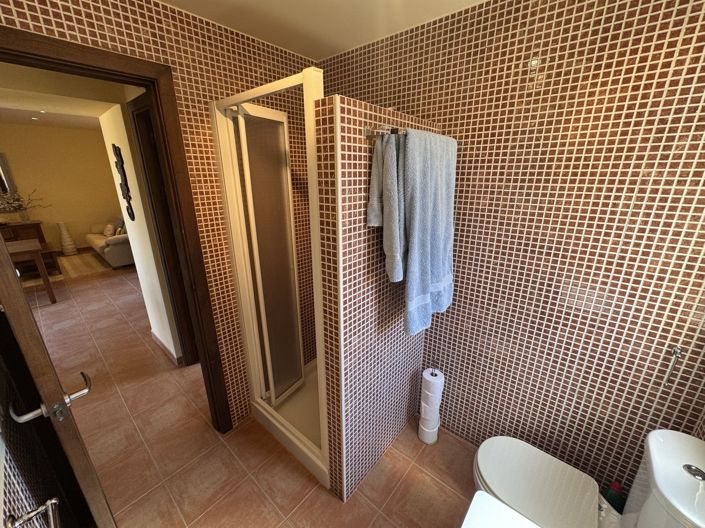 Image No.17-2 Bed Apartment for sale