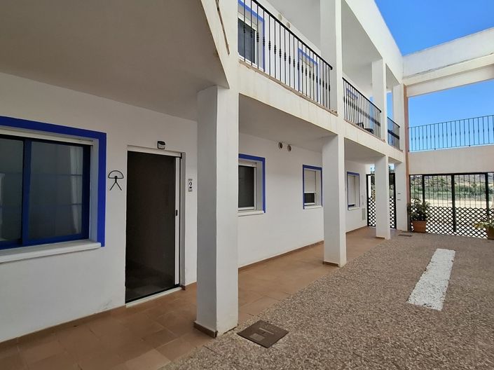 Image No.21-2 Bed Apartment for sale