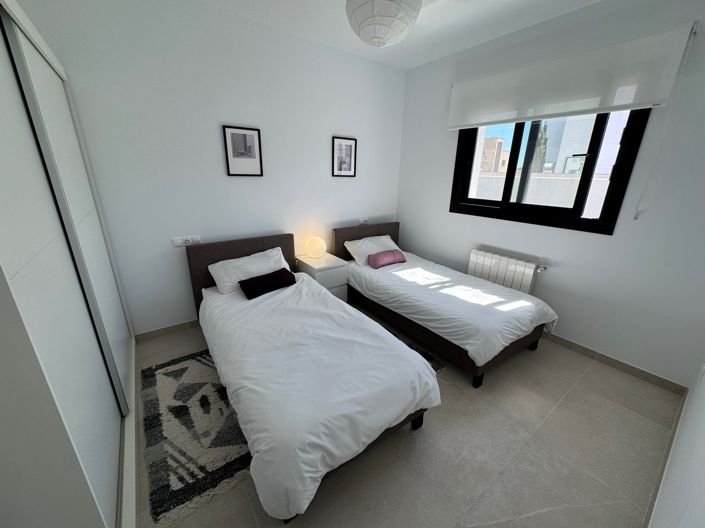 Image No.17-4 Bed Villa for sale