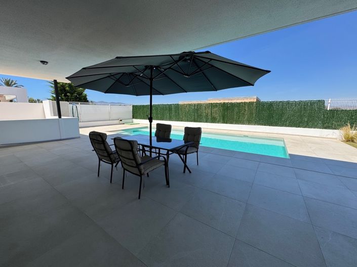 Image No.9-4 Bed Villa for sale