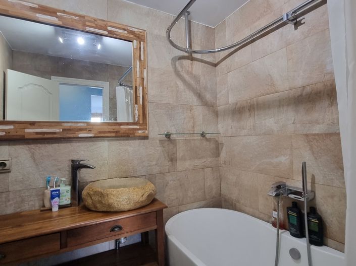 Image No.17-2 Bed Apartment for sale