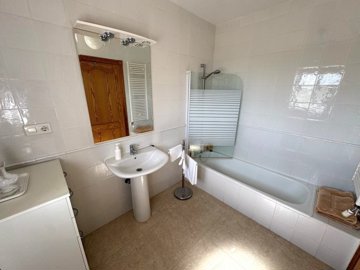 24608-villa-for-sale-in-puerto-lumbreras-9930