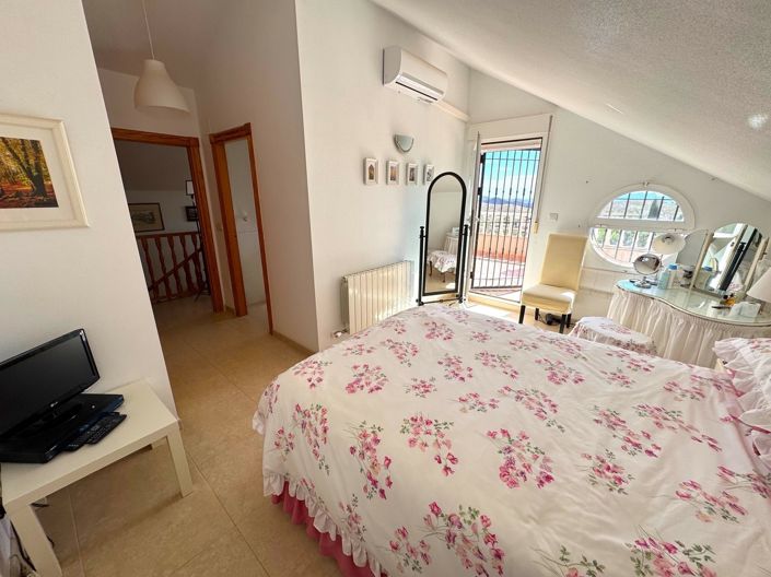 Image No.18-5 Bed Villa for sale