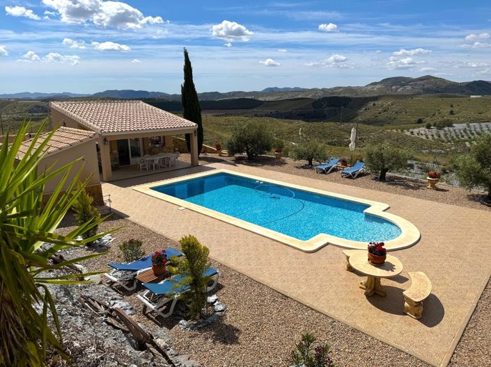 Image No.3-5 Bed Villa for sale